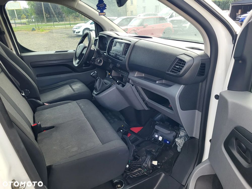 Opel Vivaro - 11
