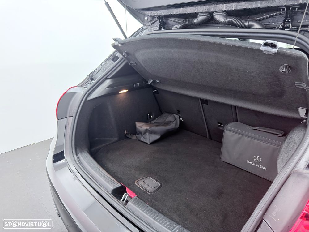 Mercedes-Benz A 250 e 8G-DCT Edition AMG Line - 35