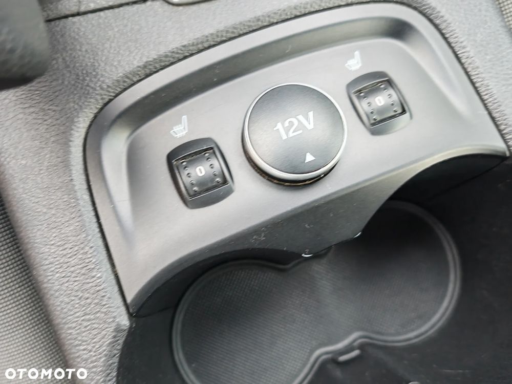 Ford Focus 1.6 Ambiente - 11