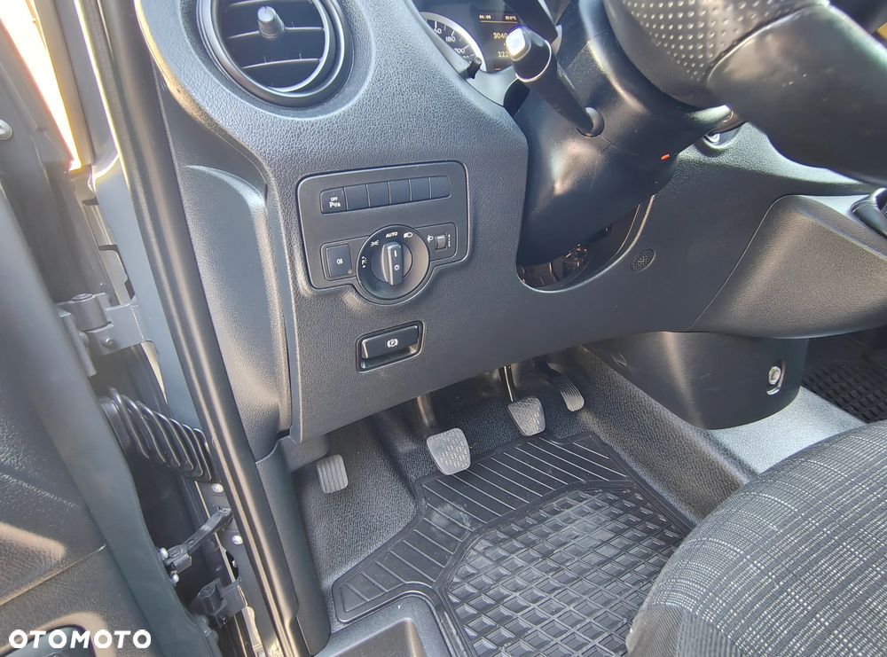 Mercedes-Benz VITO - 23