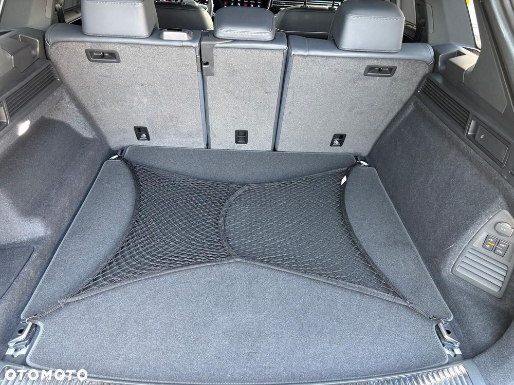 Volkswagen Touareg 3.0 V6 TDI 4Motion R-Line - 37