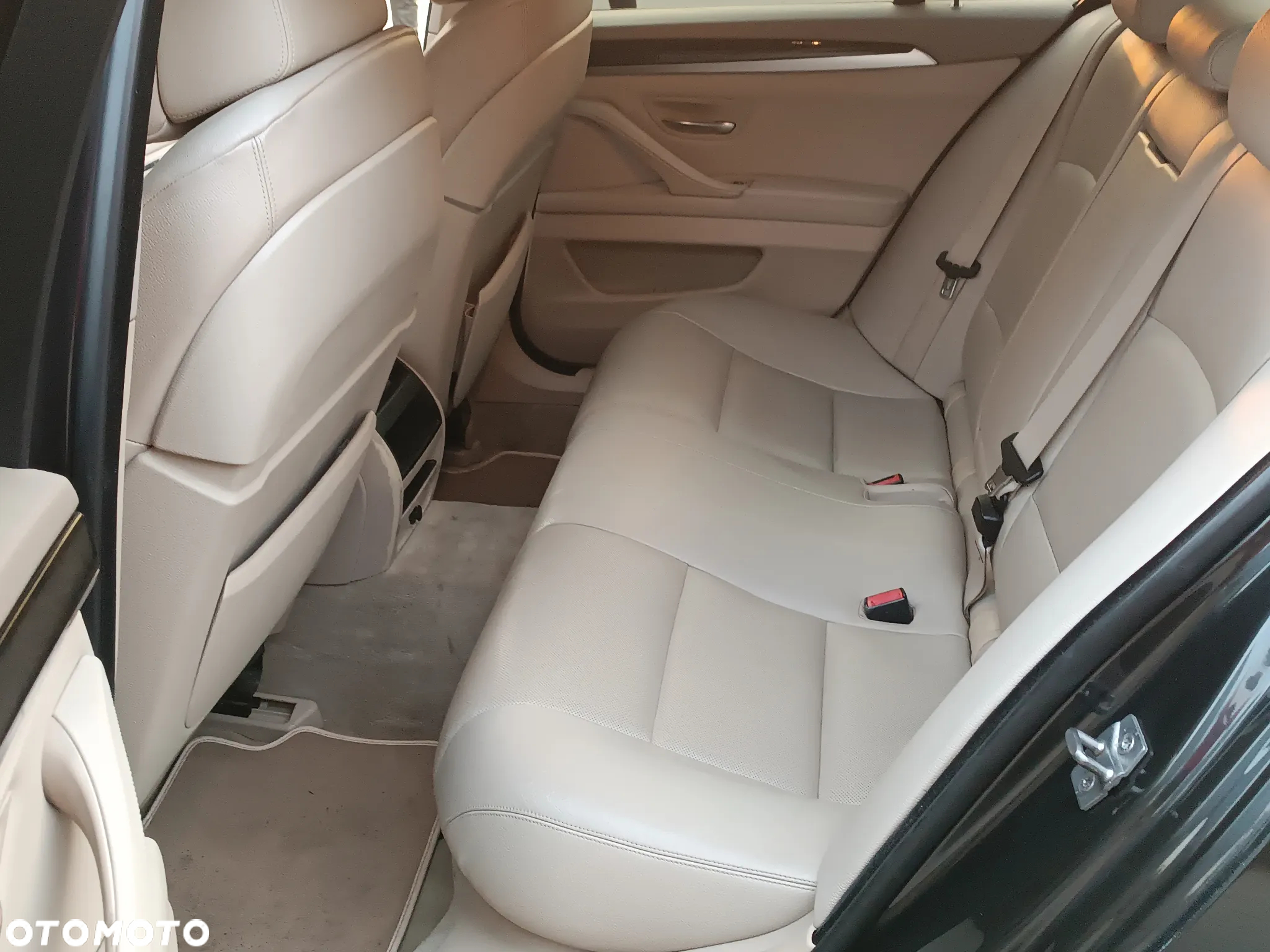 BMW Seria 5 - 12