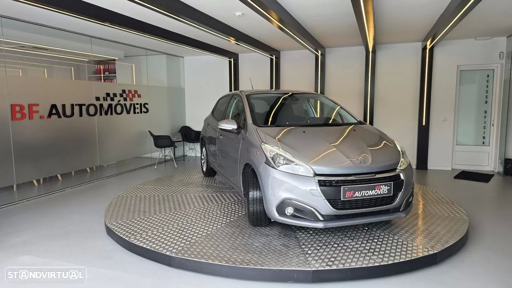 Peugeot 208 1.5 BlueHDi Signature - 11