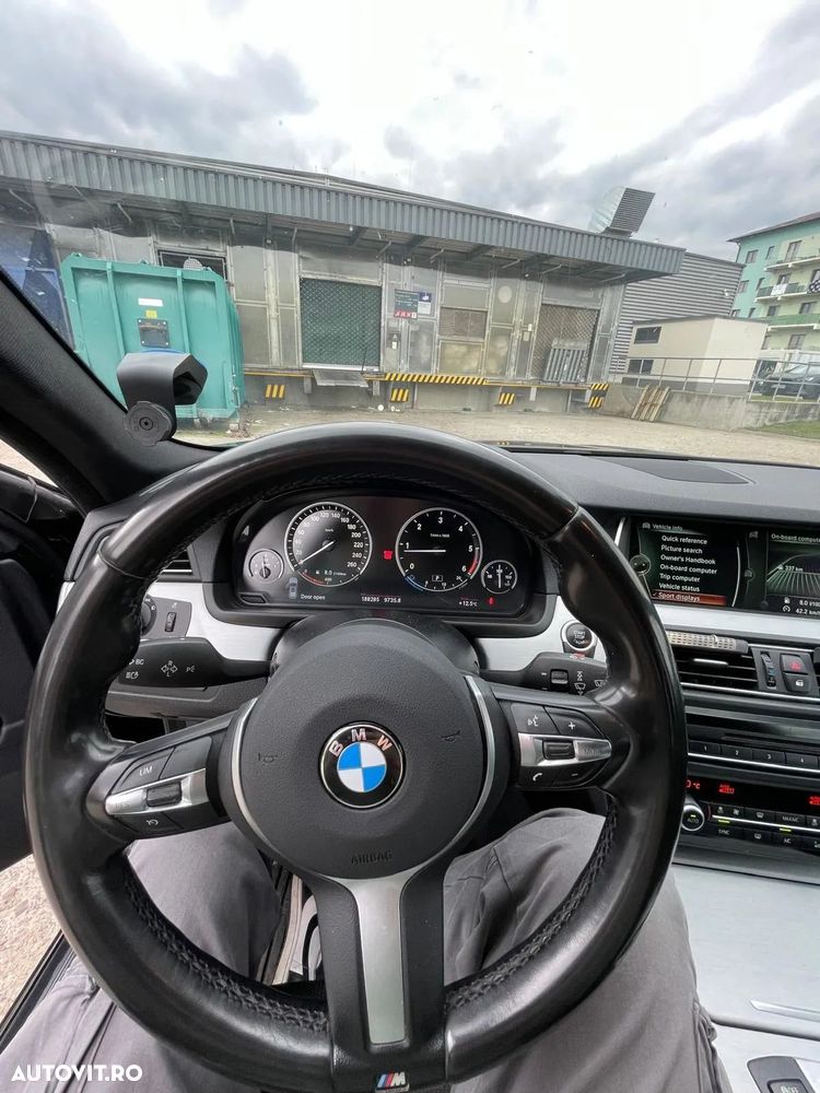 BMW Seria 5 520d xDrive AT - 15