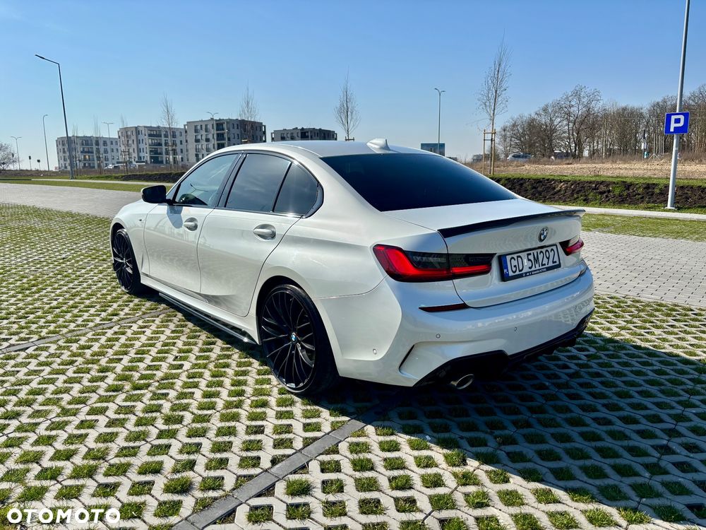 BMW Seria 3 320d xDrive M Sport Shadow sport - 5