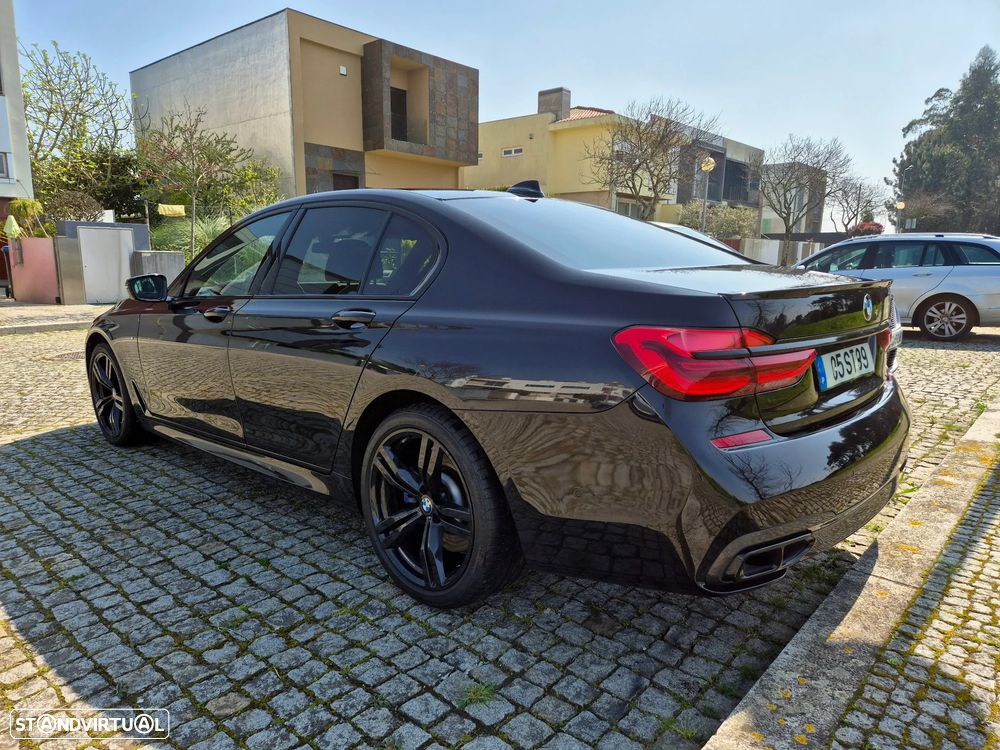 BMW 740 d xDrive Pack M - 7