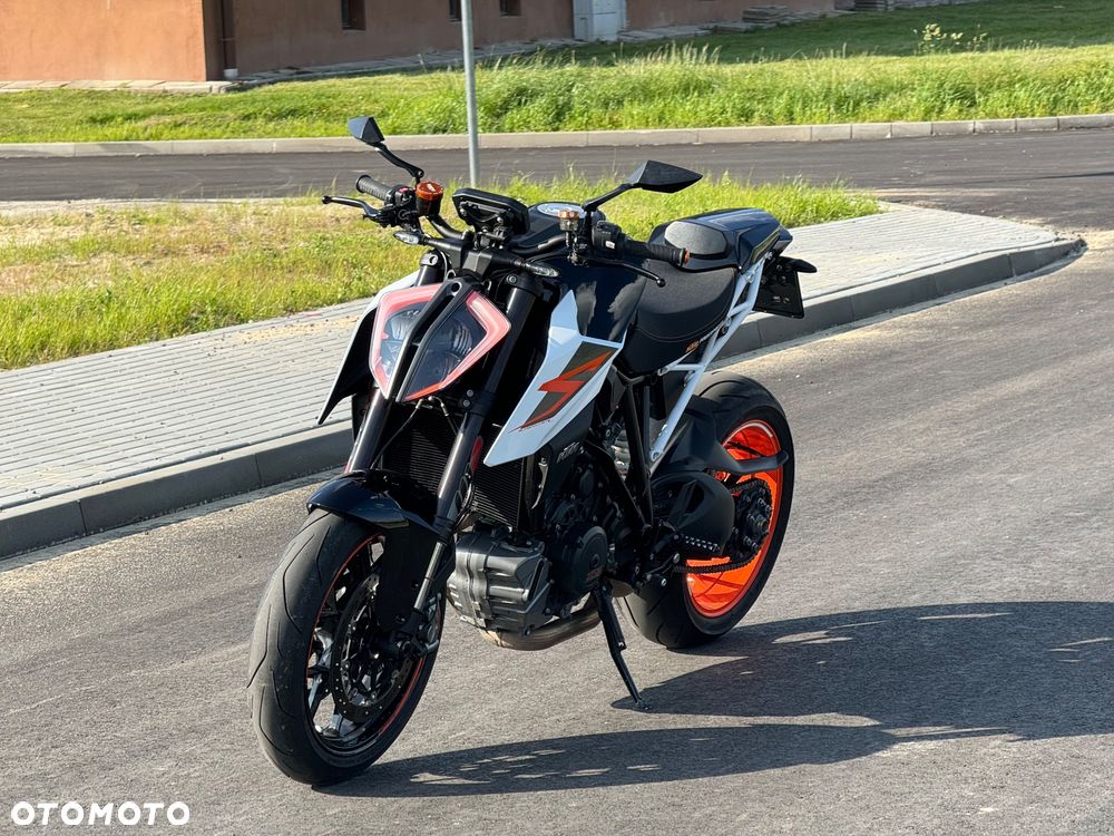 KTM Super Duke - 1