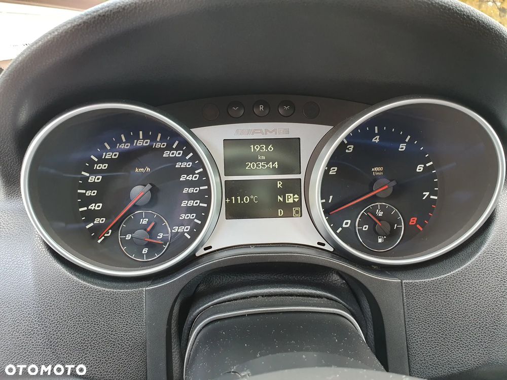 Mercedes-Benz ML 63 AMG 4-Matic - 27