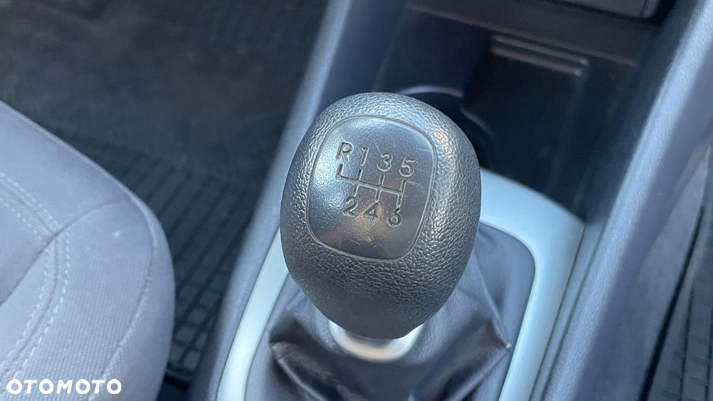 Kia Rio 1.1 crdi L - 28