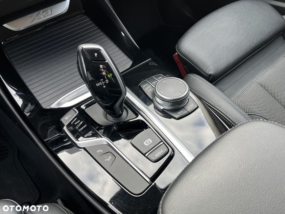 BMW X3 xDrive20d xLine - 17