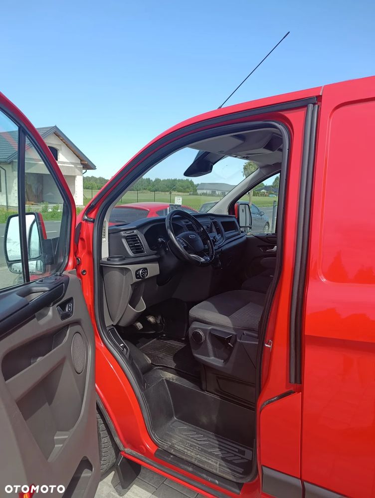 Ford Transit Coustom - 13