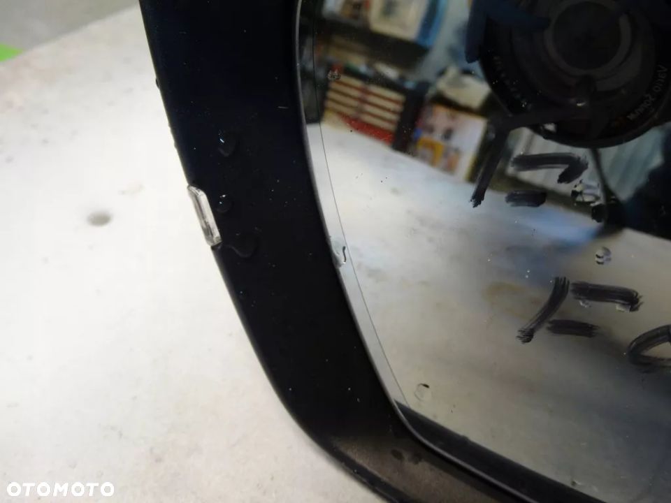 LUSTERKO Lewe  Prawe SKODA KAROQ różne funkcje asystent fotohrom - 2