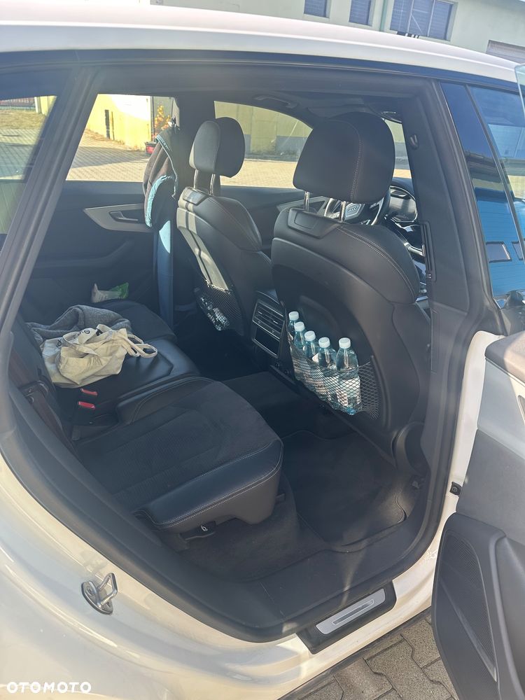 Audi Q8 - 8