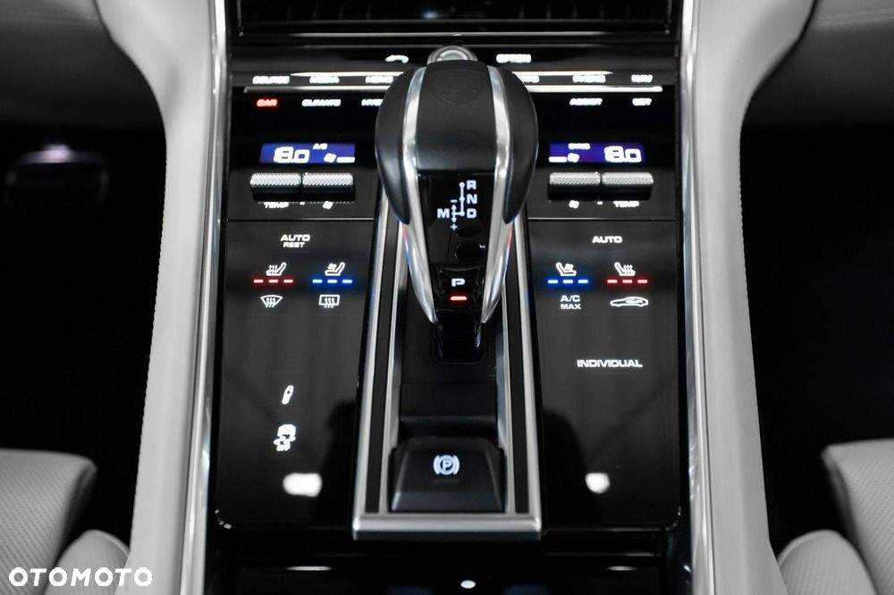 Porsche Panamera Turbo S E-Hybrid - 28