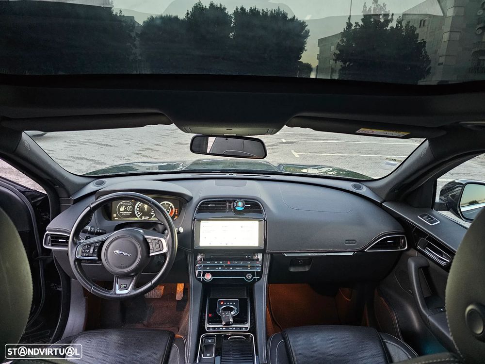 Jaguar F-Pace 20d Aut. R-Sport - 12