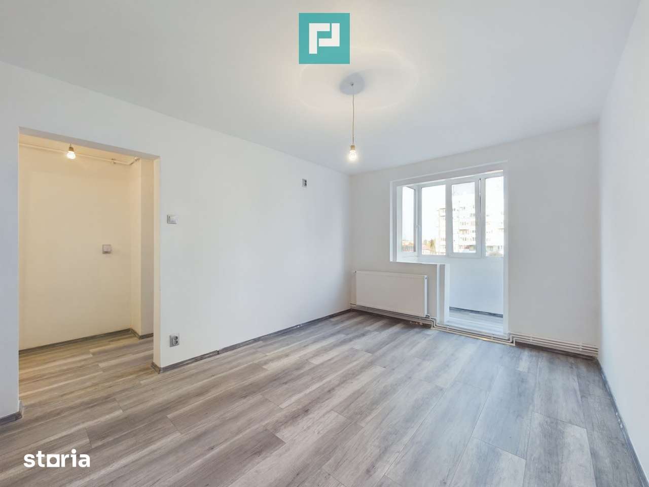 Apartament 3 camere pe str Hateg in Vlaicu — fotografia 1