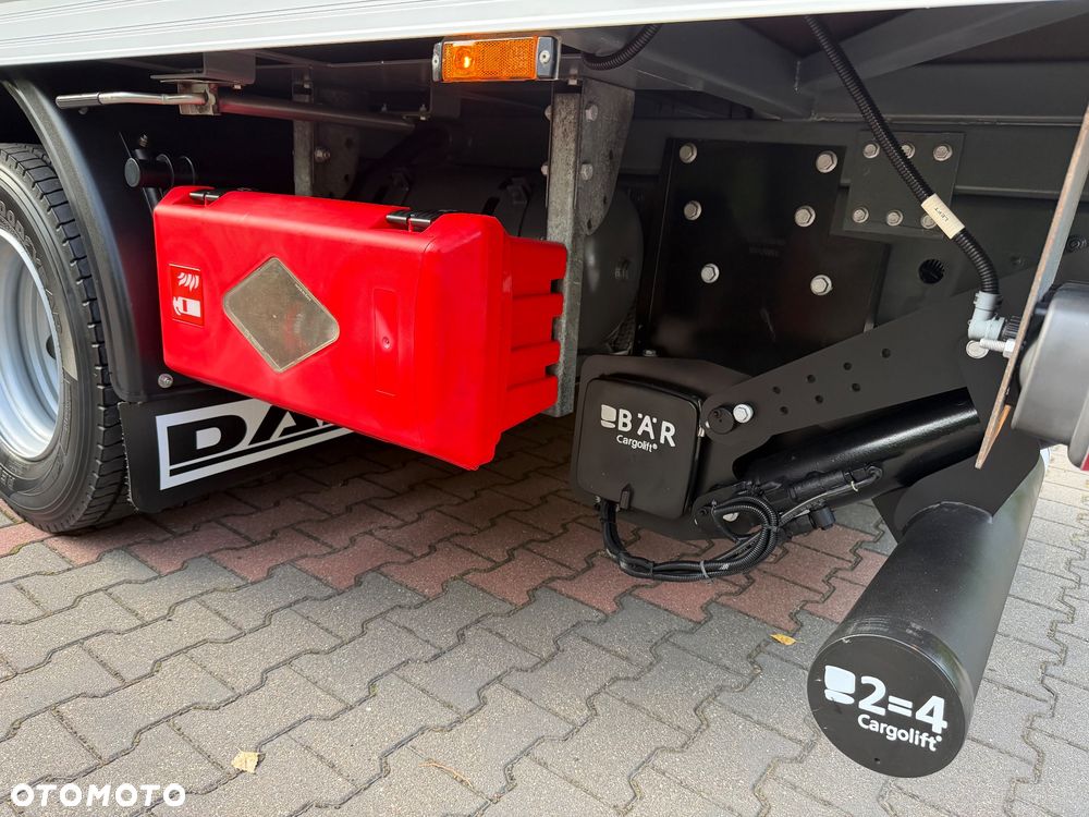 DAF DAF LF 12.260 AUTOMAT / PEŁNY ADR / LODÓWKA /SALON POLSKA / WINDA 1.5 TONY / PRZEBIEG 138.000 TYŚ KM / JEDYNY W POLSCE / FABRYCZNIE NOWY / UNIKAT / ŁÓŻKO / WOZIŁ AMUNICJE / KONTENER CAŁY WYBITY / PACHNIE NOWOŚCIĄ - 20