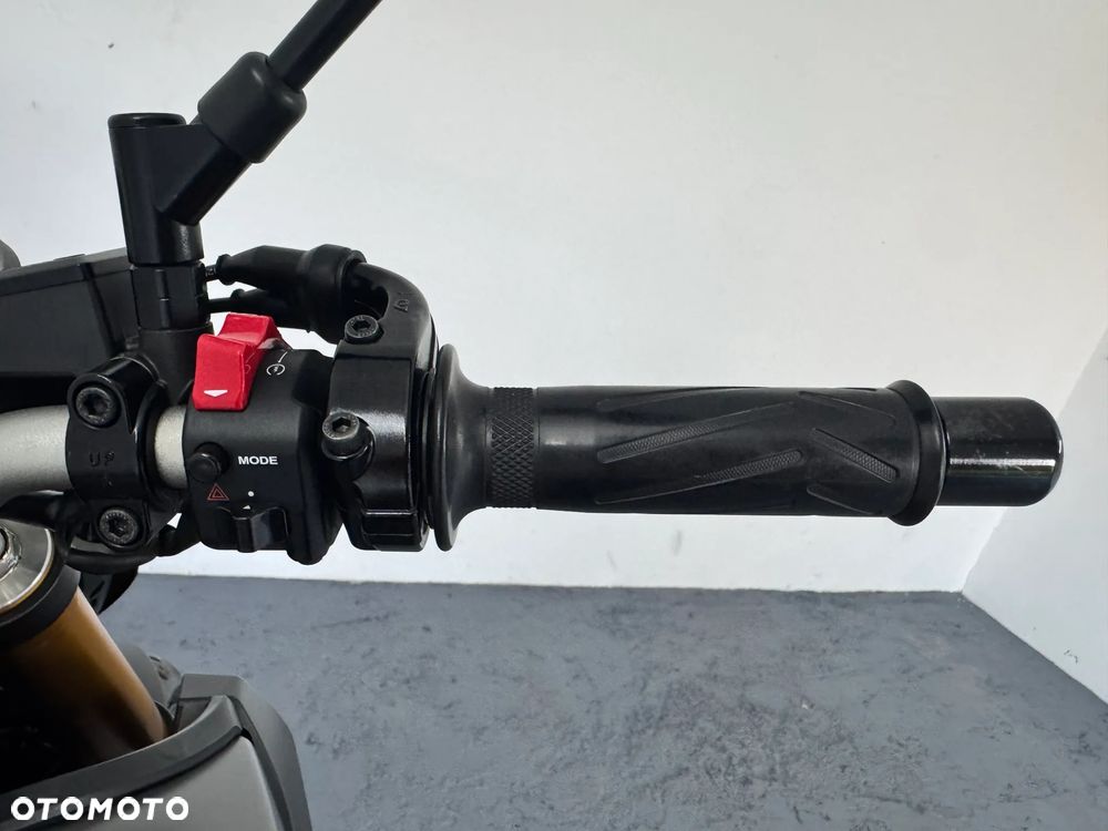 Yamaha MT - 21