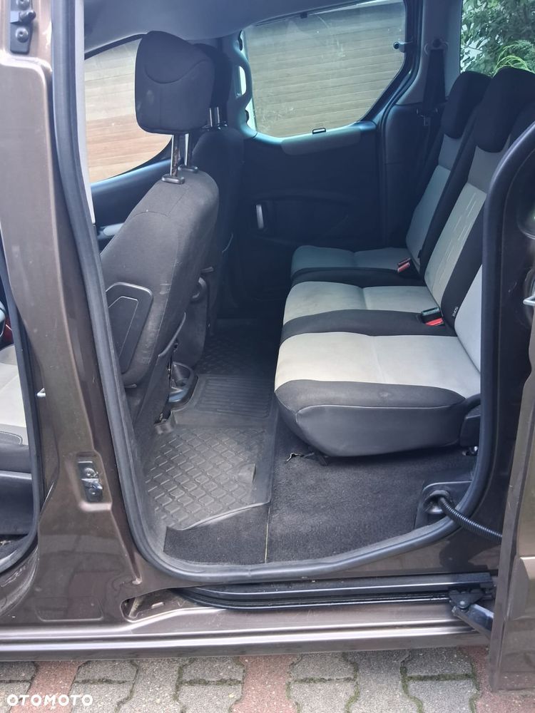 Peugeot Partner 98 VTi Family - 8