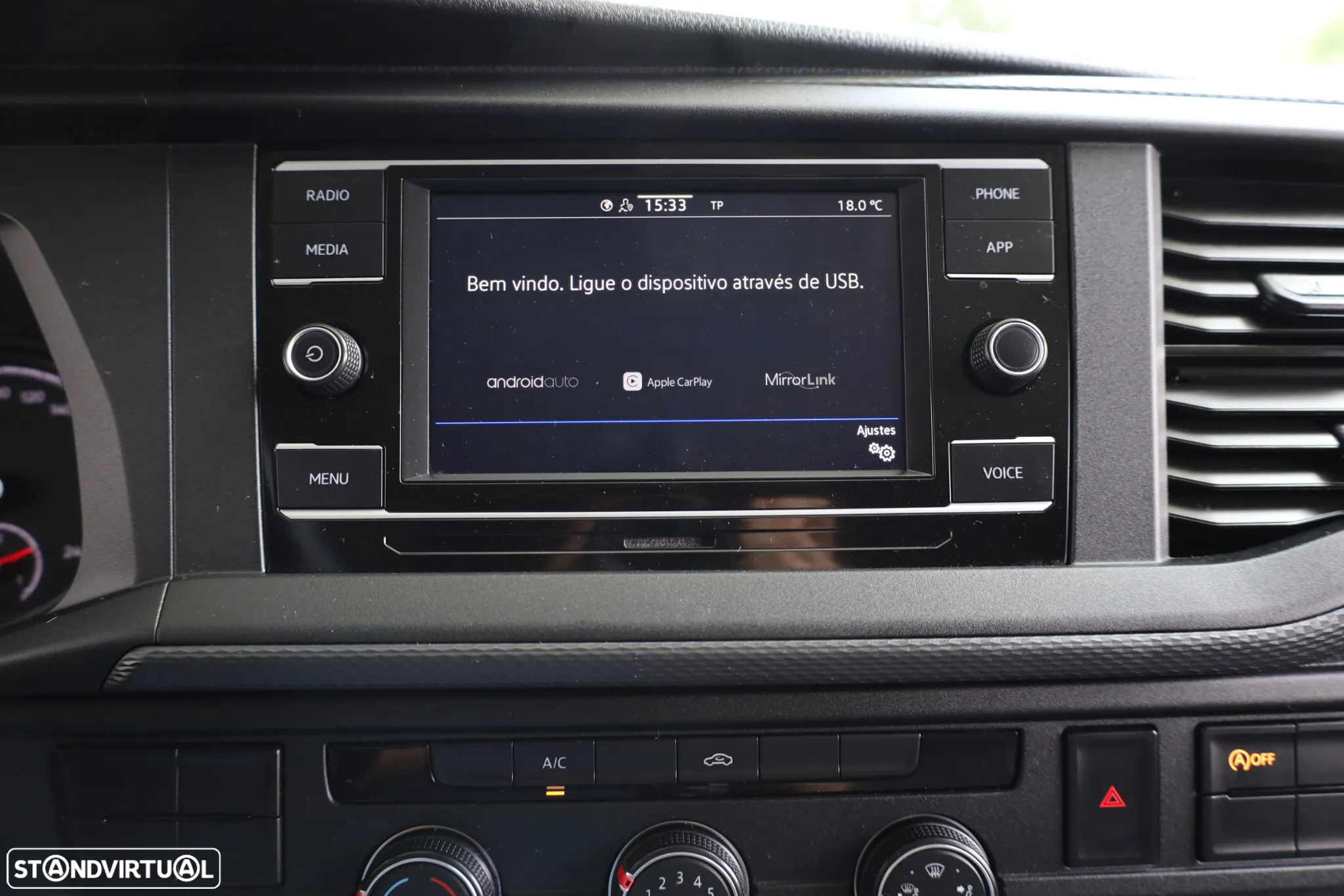 VW Transporter 2.0 TDI Business - 19