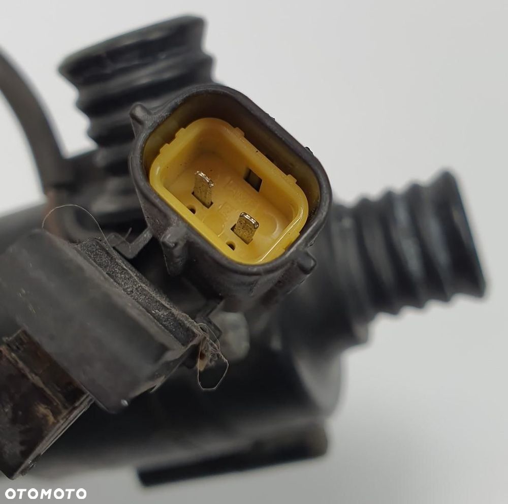 DODATKOWA POMPA WODY JAGUAR XJR X300 4.0 R6 - 2