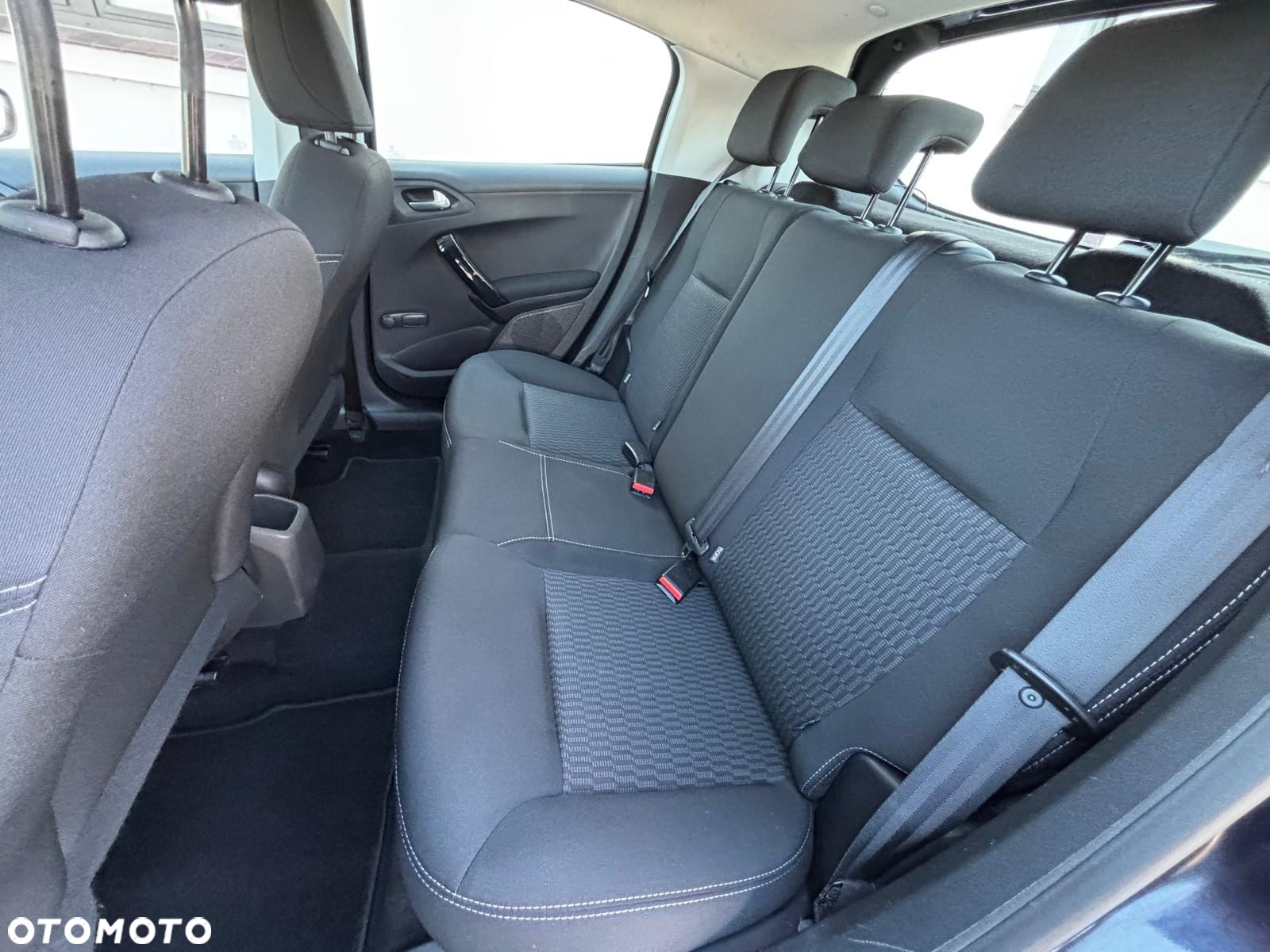 Peugeot 208 1.6 BlueHDi Active - 21