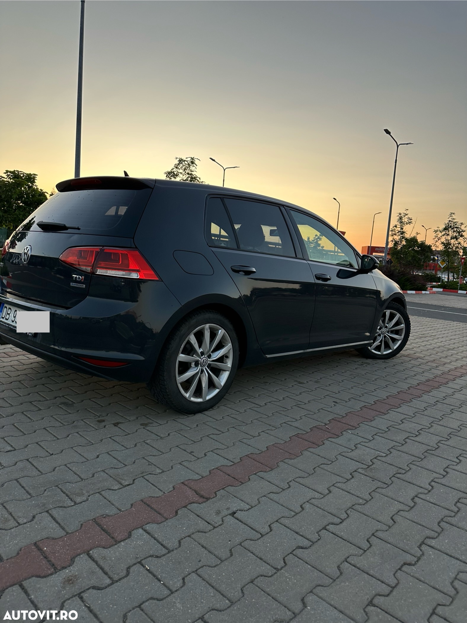 Volkswagen Golf 1.6 TDI DPF BMT DSG Trendline - 5