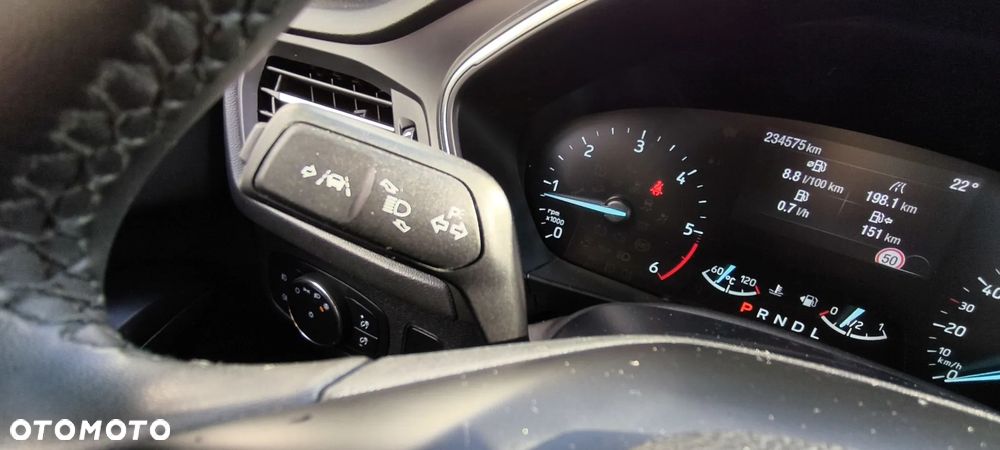 Ford Focus 2.0 EcoBlue Titanium X - 11