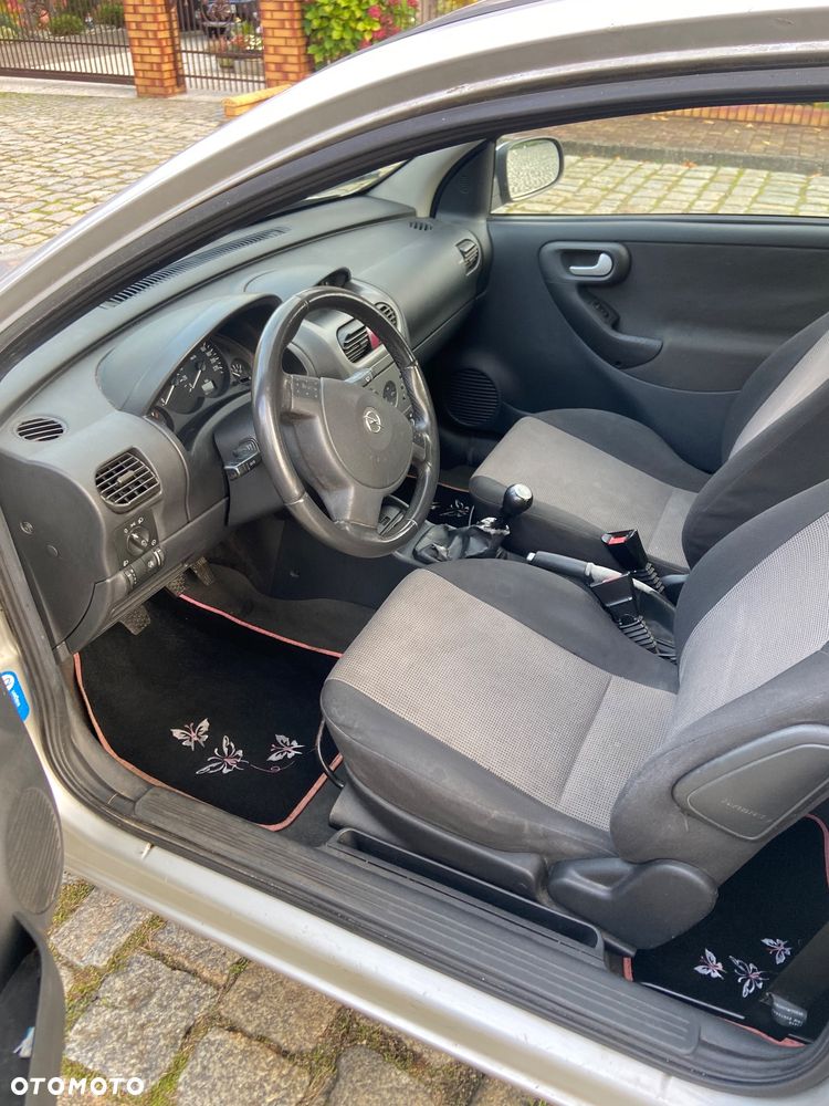 Opel Corsa 1.0 12V - 11