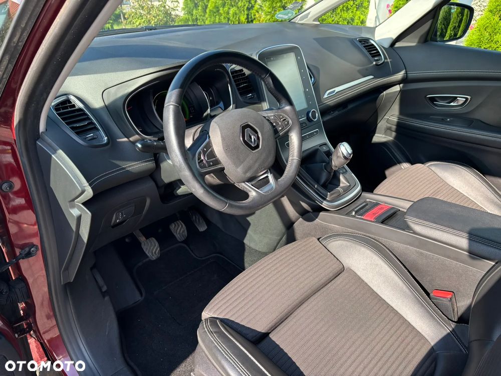 Renault Grand Scenic ENERGY TCe 130 INTENS - 27