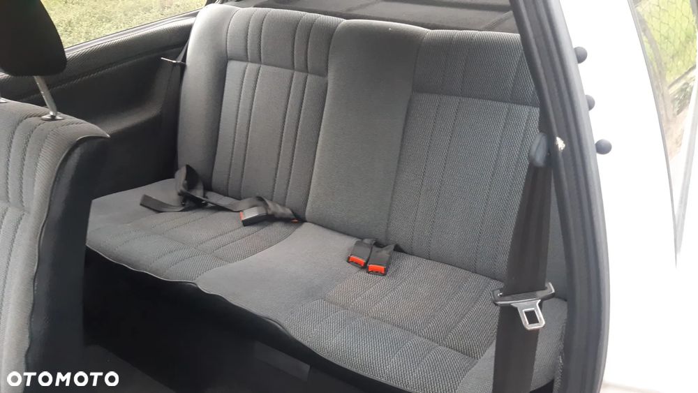 Volkswagen Golf - 16