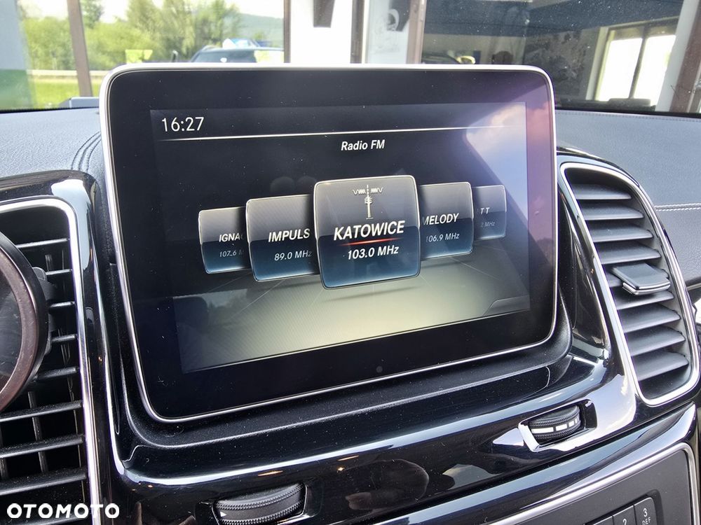 Mercedes-Benz GLE - 22