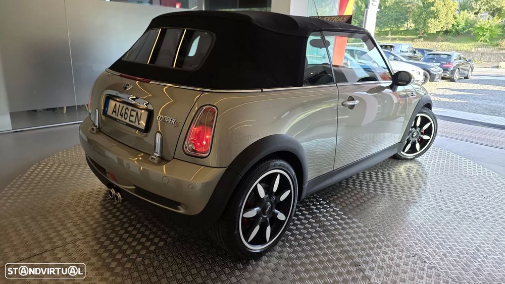 MINI Cabrio Cooper S Sidewalk - 21