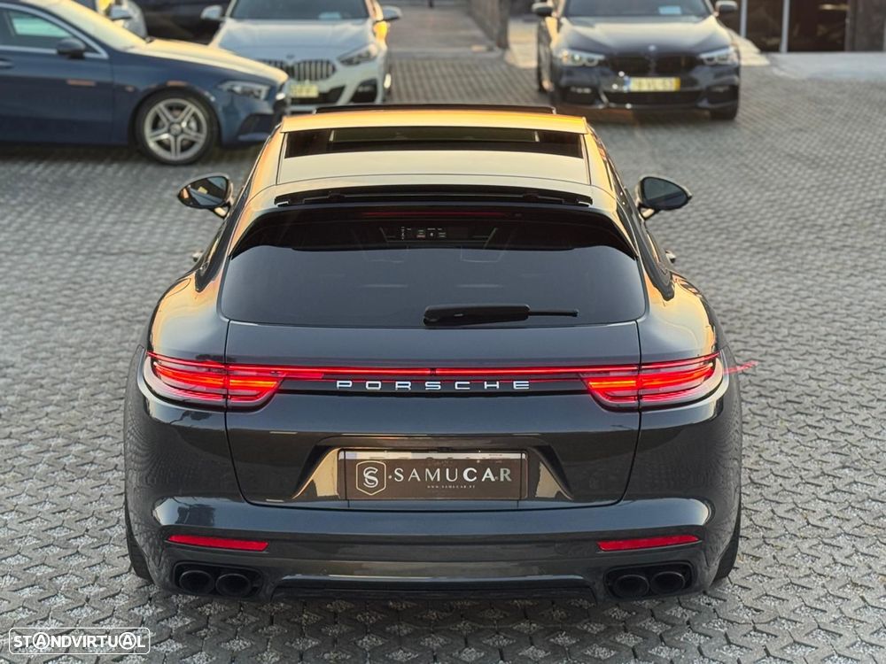 Porsche Panamera Sport Turismo - 5
