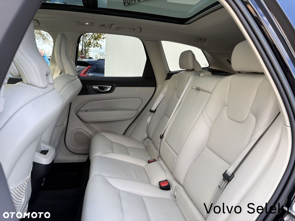 Volvo XC 60 - 22