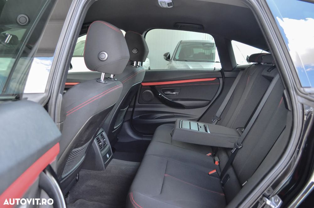 BMW Seria 3 320d Aut. Sport Line - 33