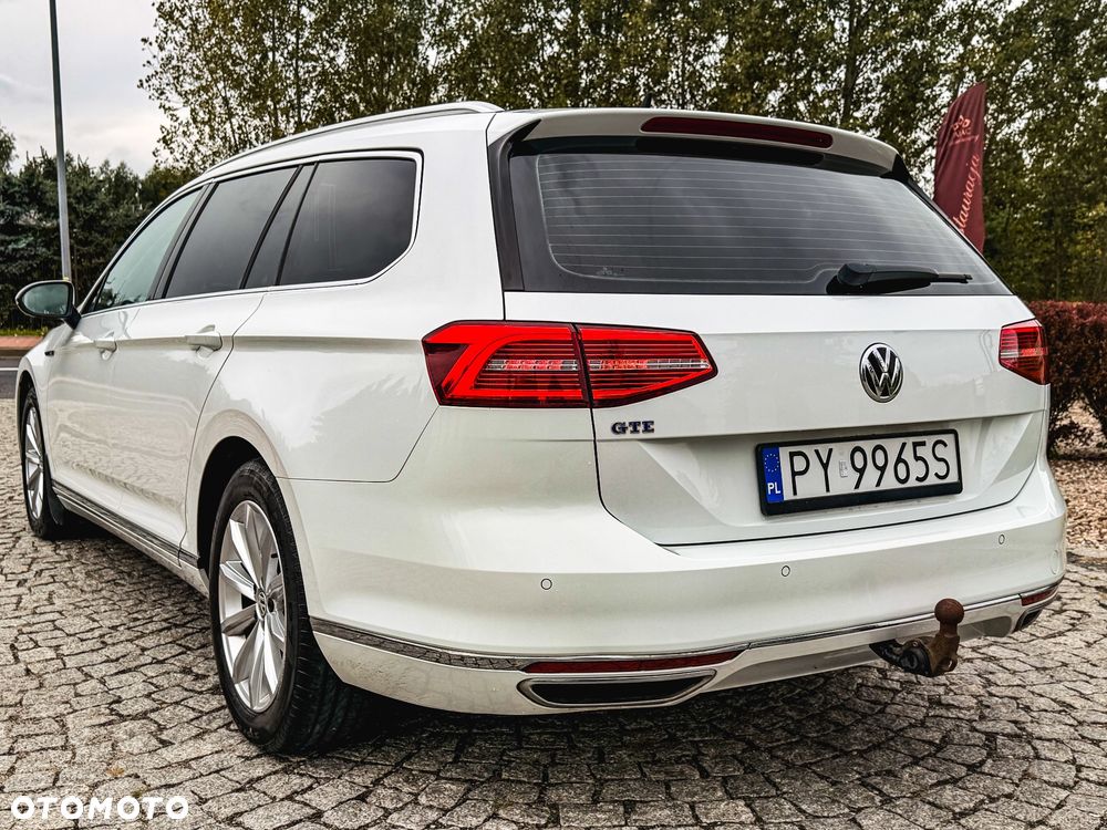 Volkswagen Passat - 36