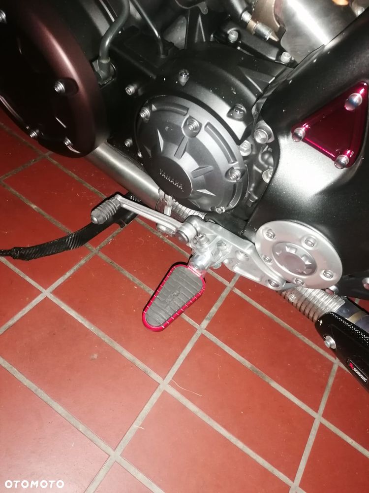Yamaha V-MAX - 17