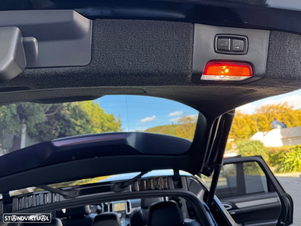 Porsche Cayenne Turbo Tiptronic S - 42