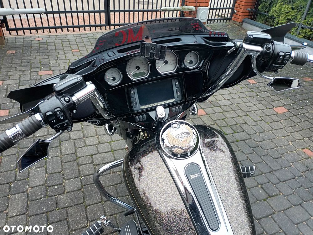 Harley-Davidson Touring Street Glide - 10