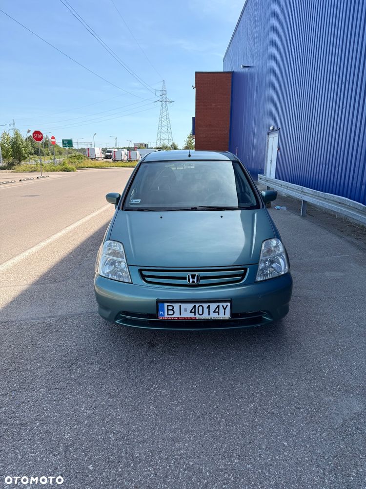 Honda Stream - 2