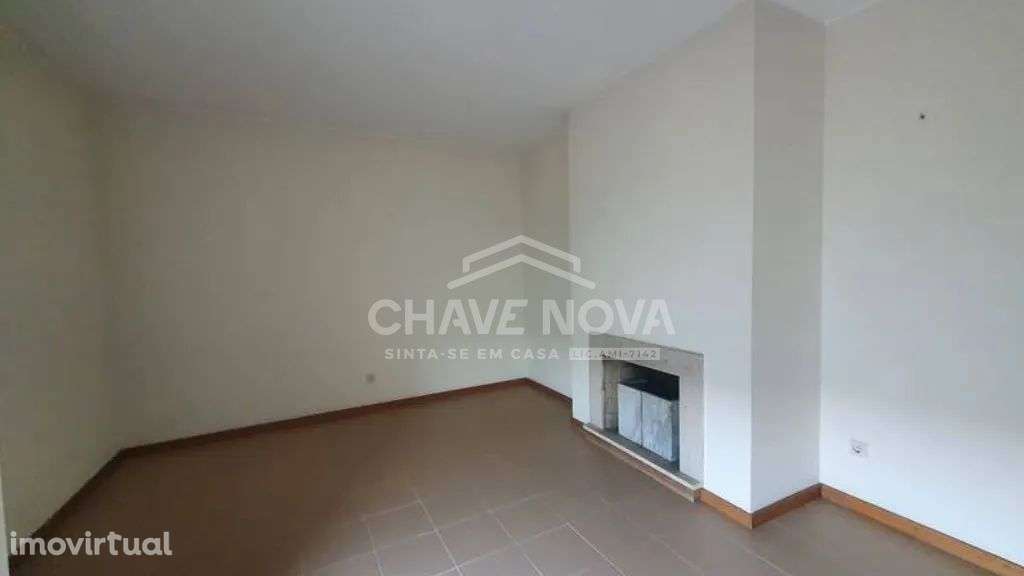 T2 c/ Lugar de Garagem e Arrumos em Gondomar - Grande imagem: 3/11