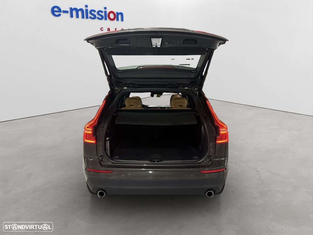 Volvo XC 60 2.0 T8 PHEV Momentum AWD - 12