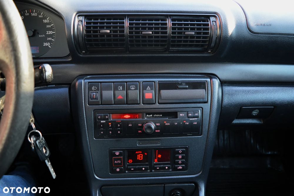 Audi A4 Limousine - 19