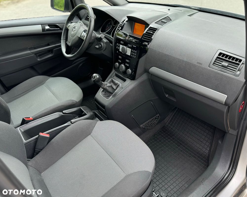 Opel Zafira 1.7 CDTI Essentia - 7