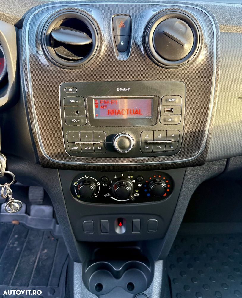 Dacia Logan 1.5 Blue dCi SL PLUS - 10