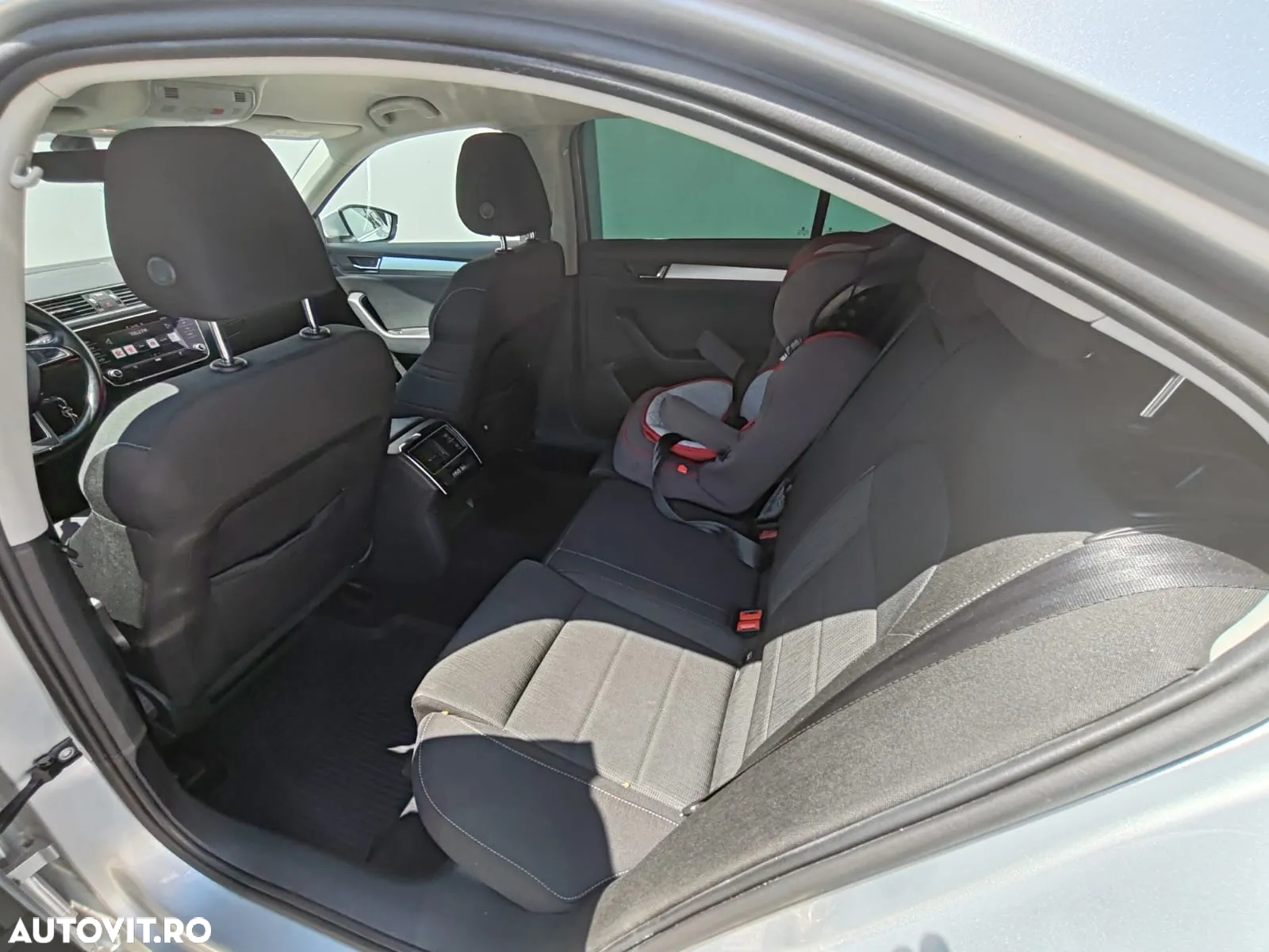 Skoda Superb 2.0 TDI DSG Style - 5