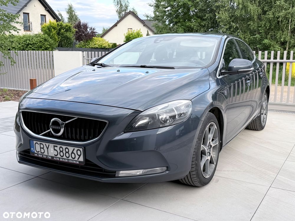 Volvo V40 D2 Drive-E Ocean Race - 1