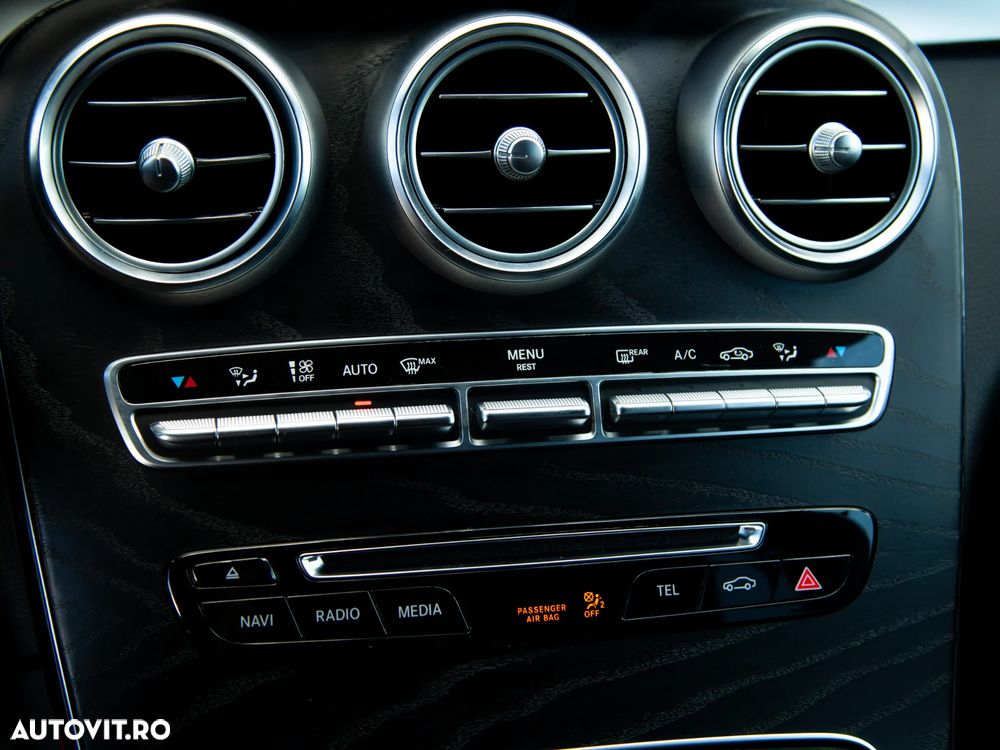 Mercedes-Benz GLC - 29