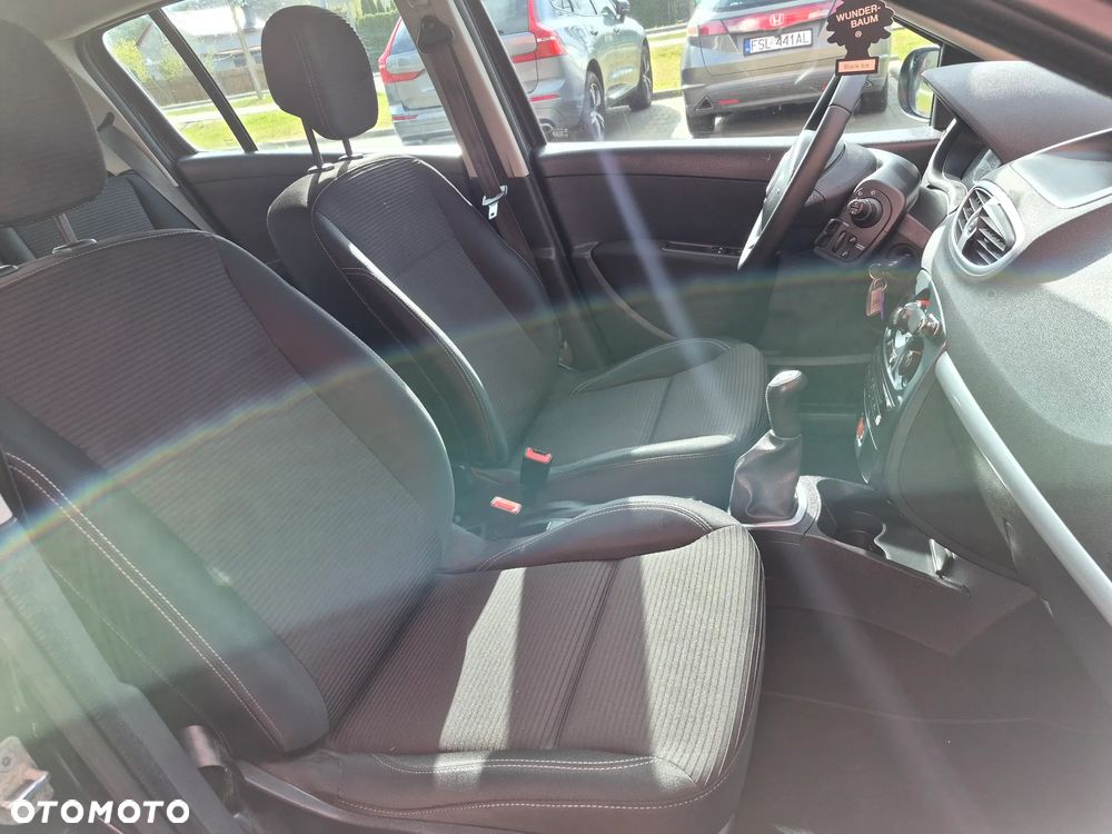 Renault Clio 1.2 16V Life - 6